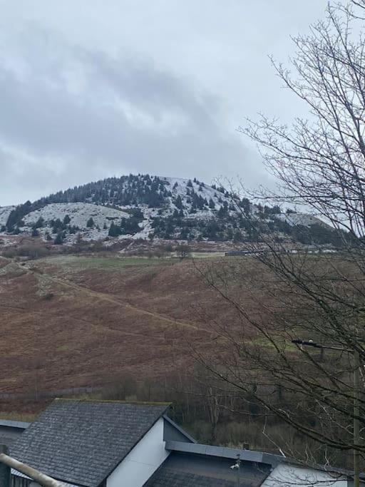 Mountain View Two Bedroom Llwynypia Exterior photo
